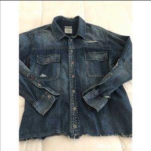 SOLD American Eagle oversized  Chambray top 💙